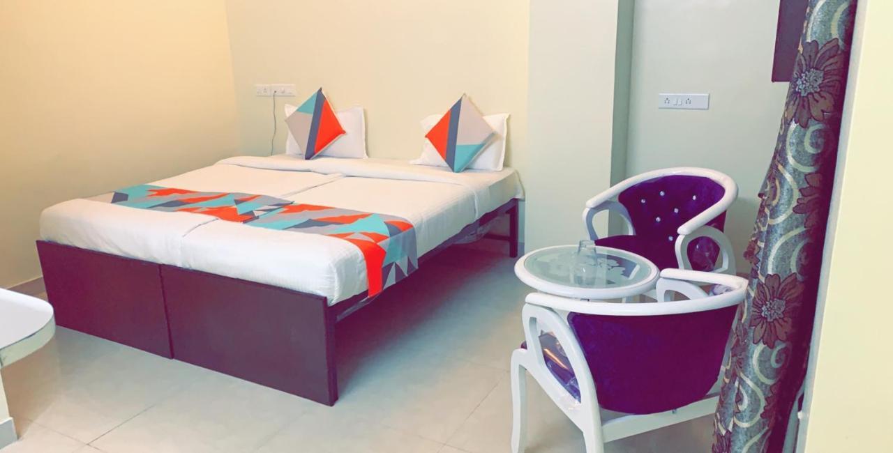 Hotel The Paradise Aundh Pune Esterno foto